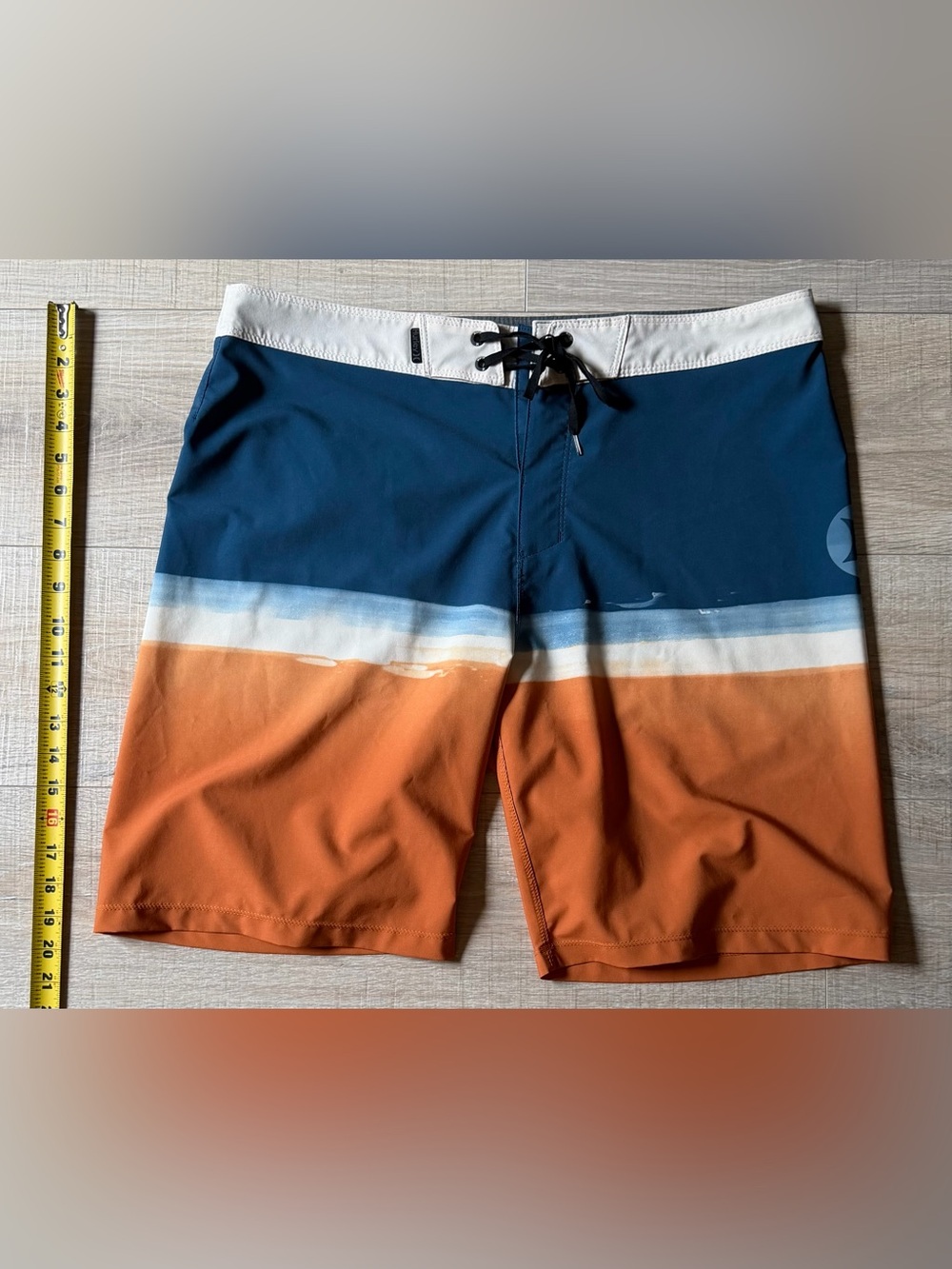 Hurley Blue, White & Orange Colorblock Swim Board Shorts size 33